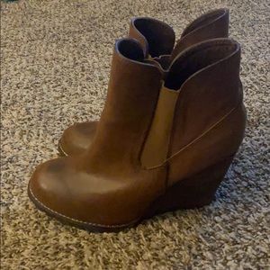 Very Volatile Bootie size 8.5
